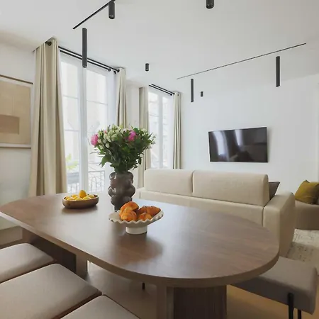 Elegant - 3br-8p- Le Marais Apartman