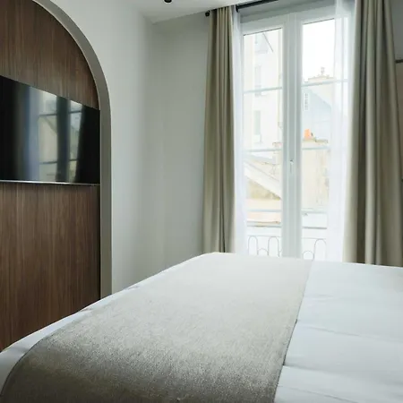 Elegant - 3br-8p- Le Marais Apartman